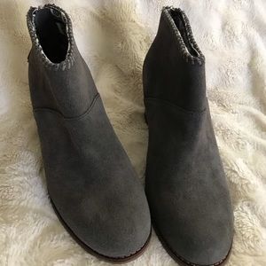 Toms booties. So cute!